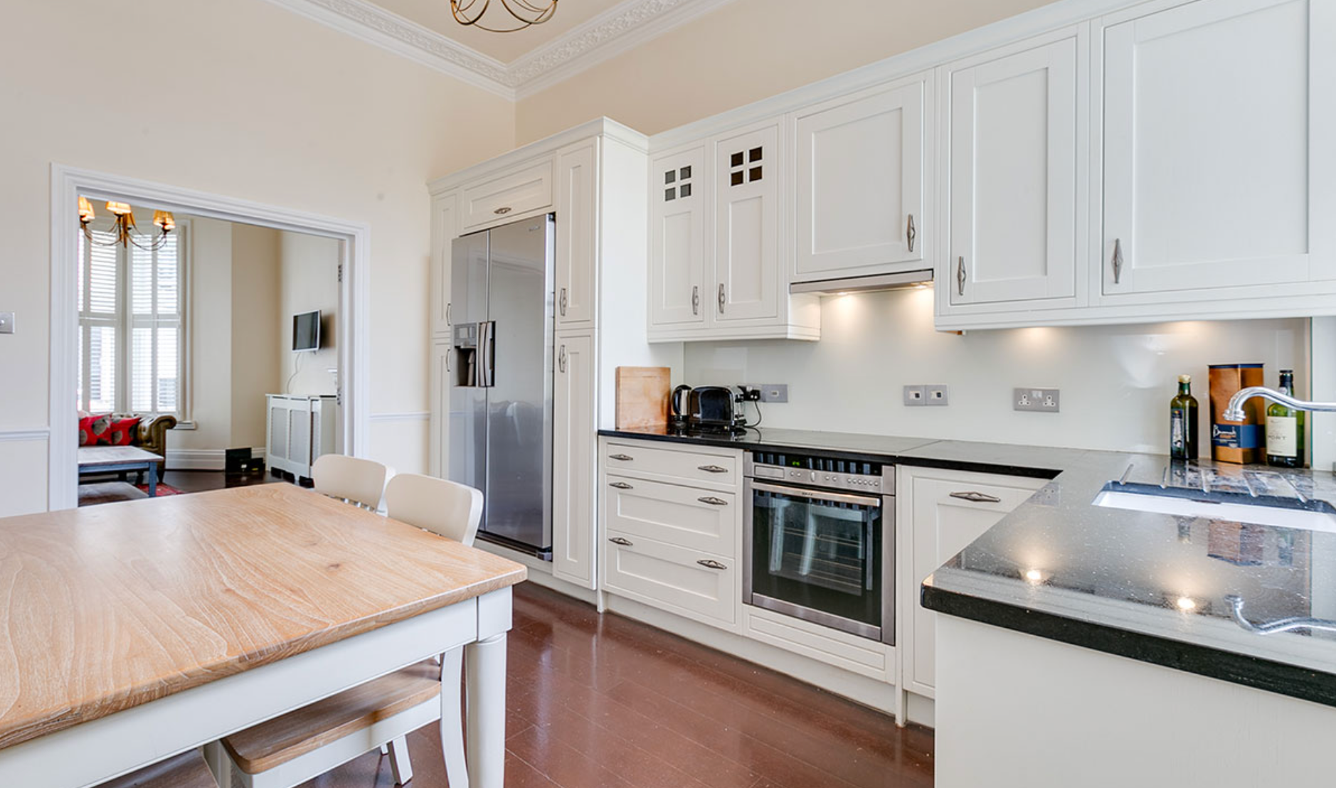 Flat Sedlescombe Road in Greater London