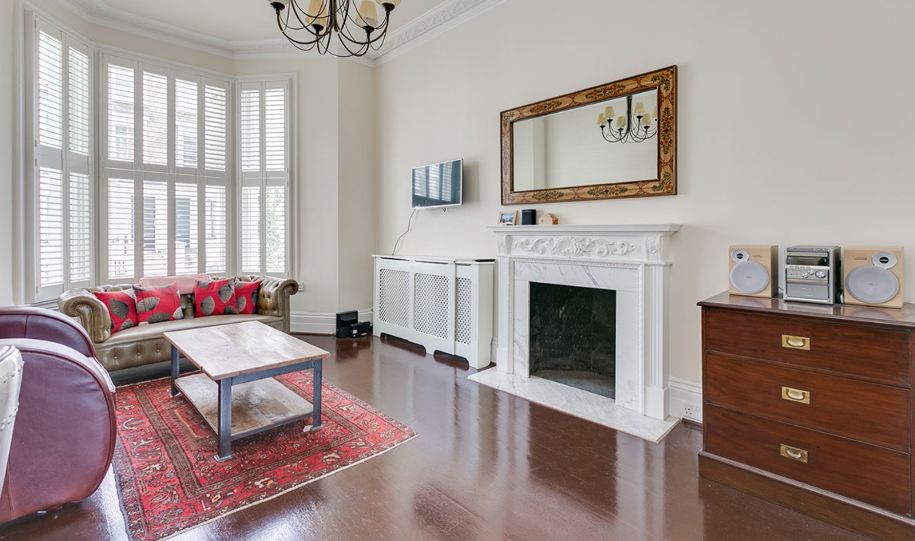 Flat Sedlescombe Road in Greater London