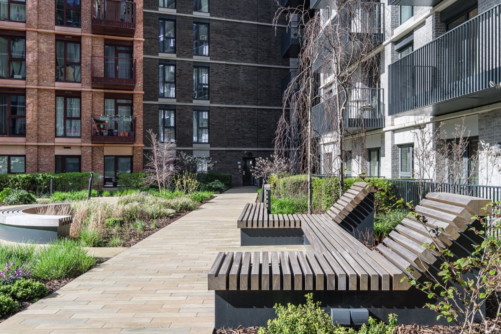 Flat Moat Street in Greater London