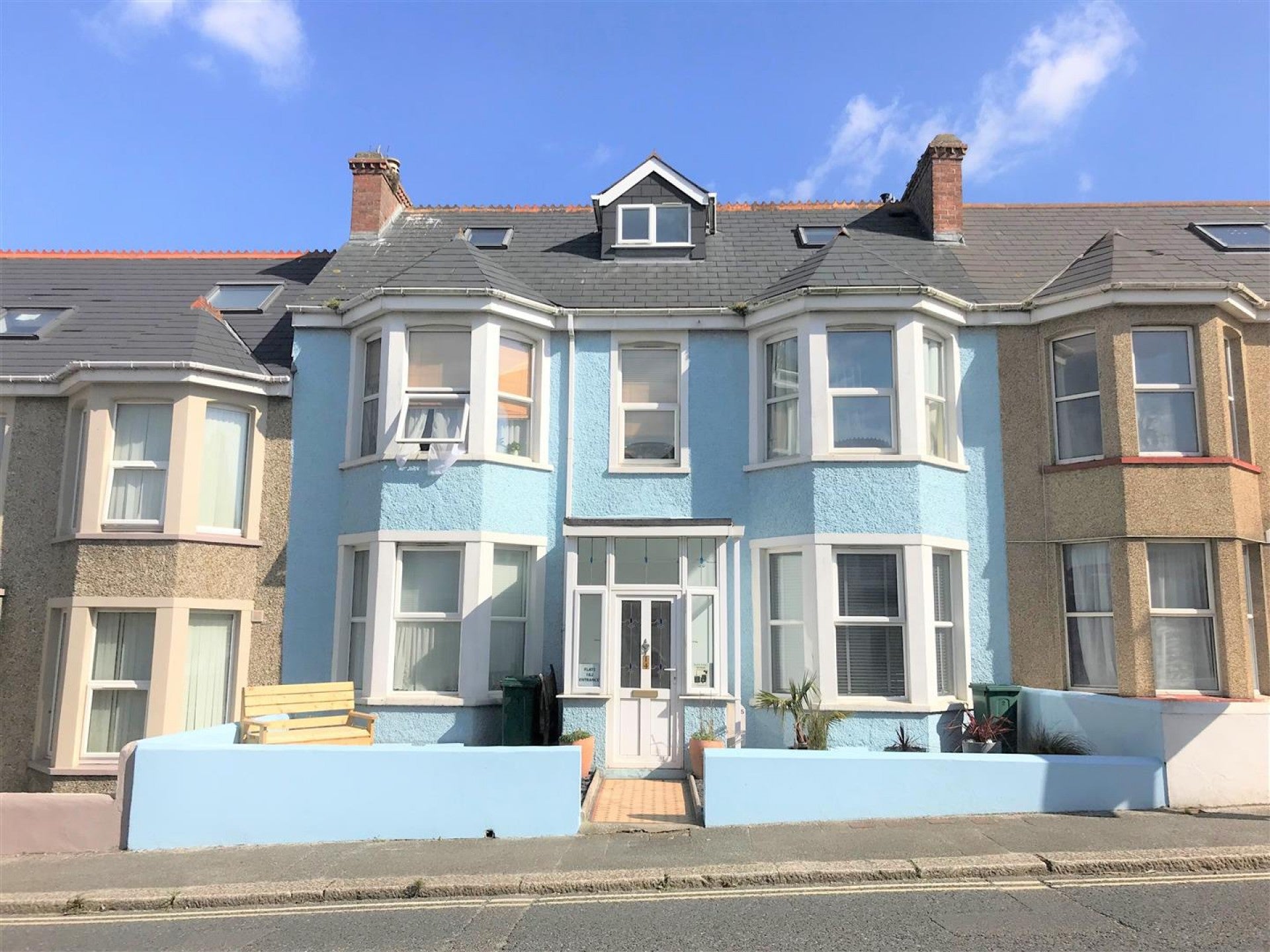 Flat Higher Tower Road in Newquay