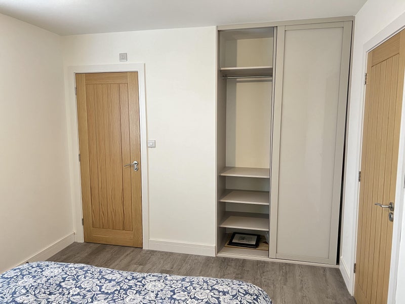 Room Warwick Road in Metropolitan Borough of Solihull
