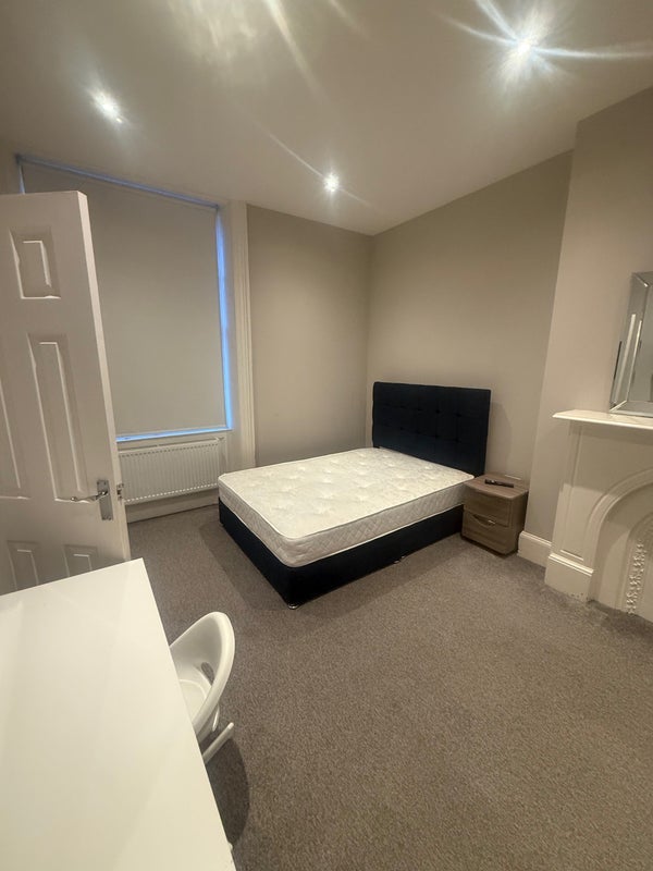 Room Latham Street in Preston