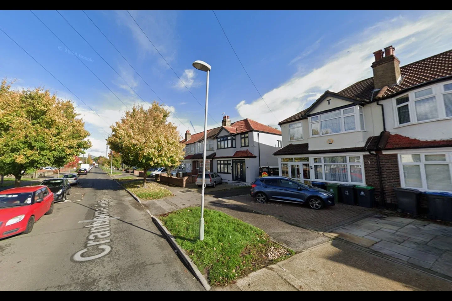 Flat Cranborne Avenue in Greater London