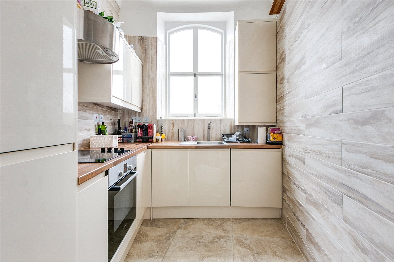Flat Old Brompton Road in Greater London