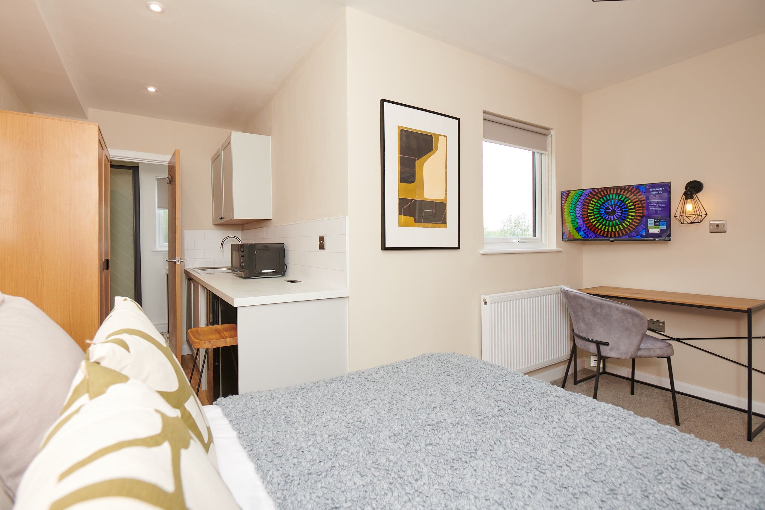 Room Lord Haddon Road in Erewash