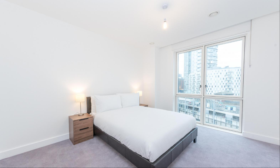 Flat Arniston Way in Greater London
