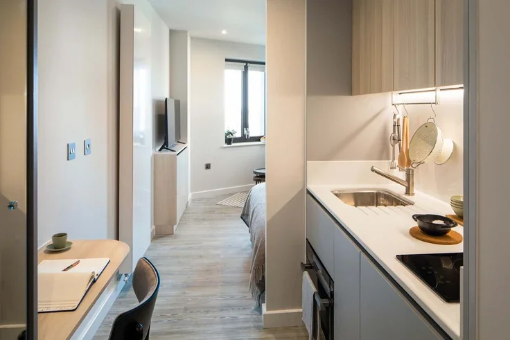Room College Road in Greater London