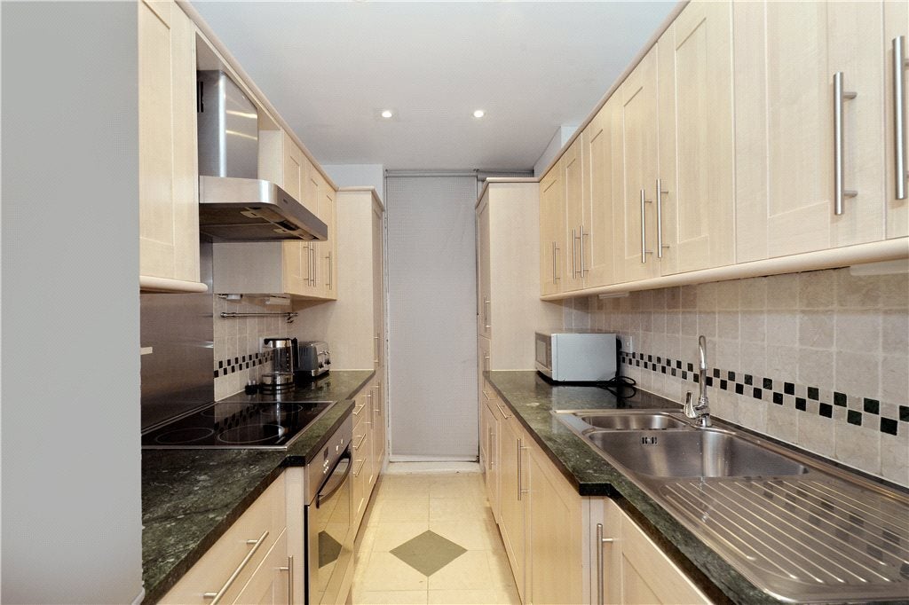 Flat Portman Square in City of Westminster