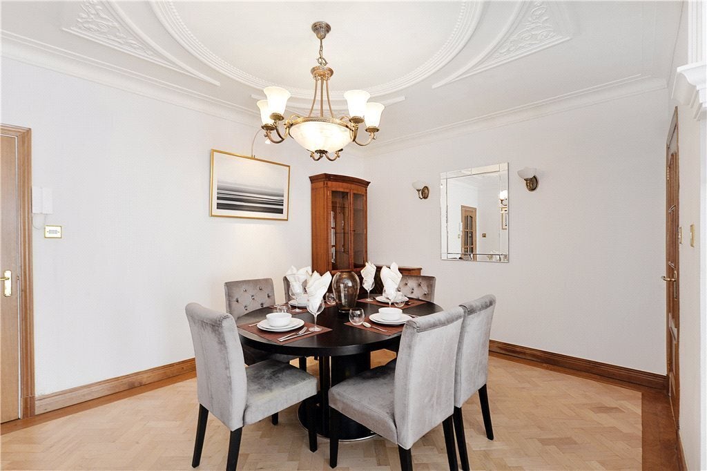 Flat Portman Square in City of Westminster