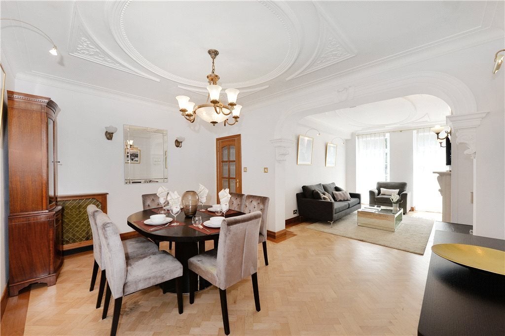 Flat Portman Square in City of Westminster