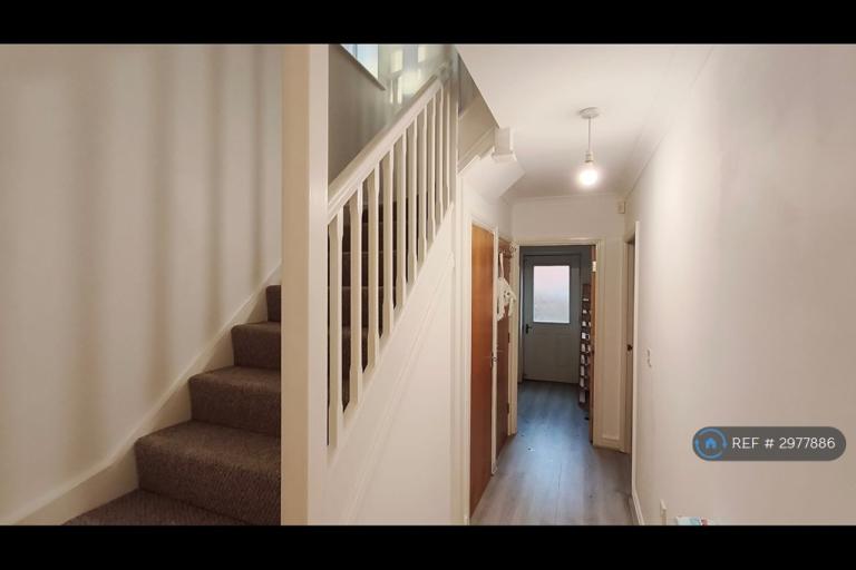 House Silken Court in Nuneaton and Bedworth