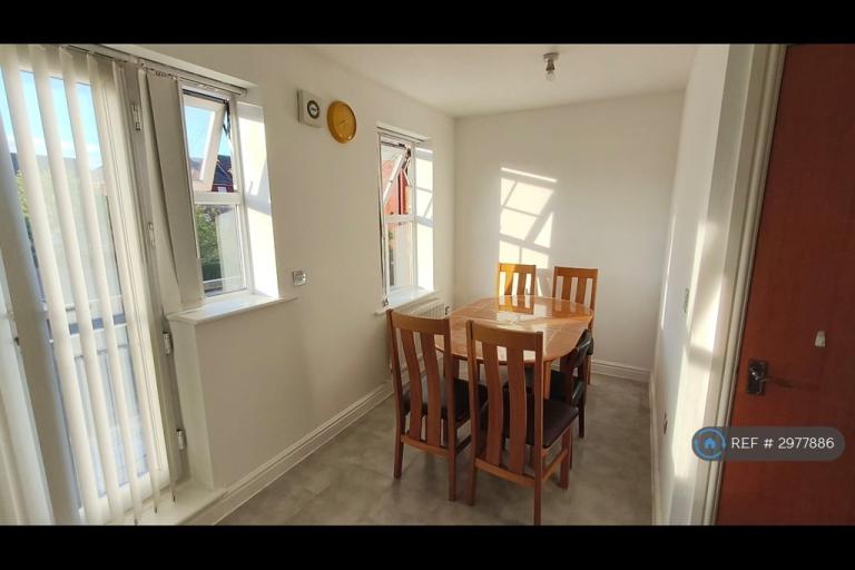 House Silken Court in Nuneaton and Bedworth