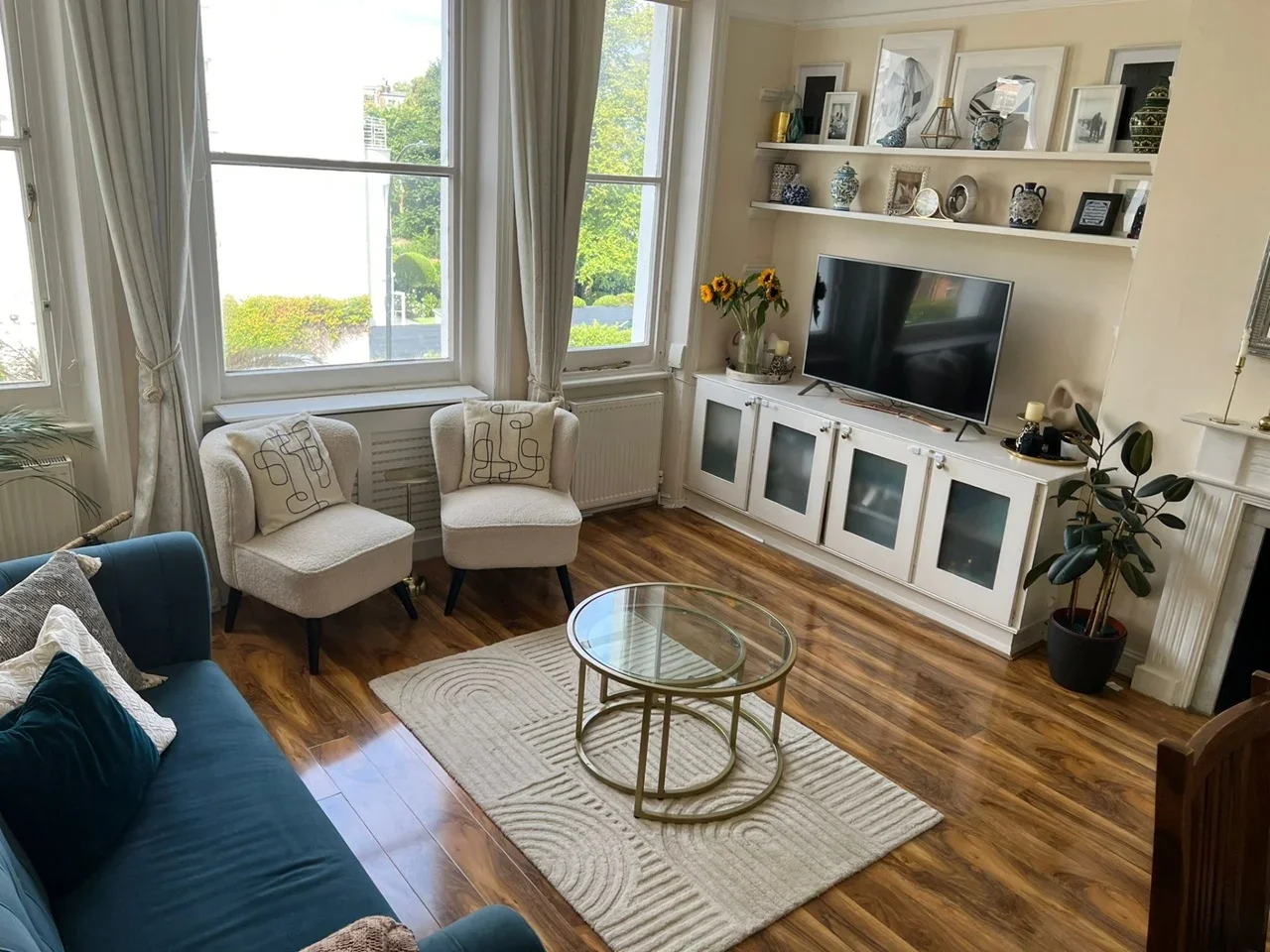 Flat Belsize Park Gardens in Greater London