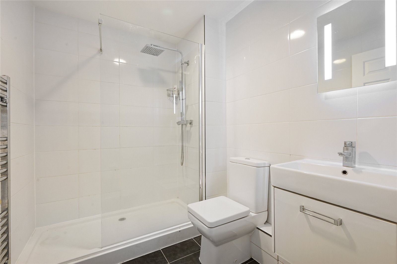 Flat Knaresborough Place in Greater London