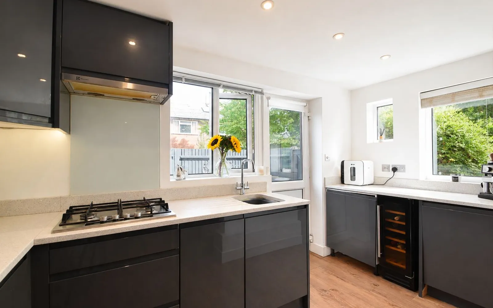 Flat Royston Avenue in Woking