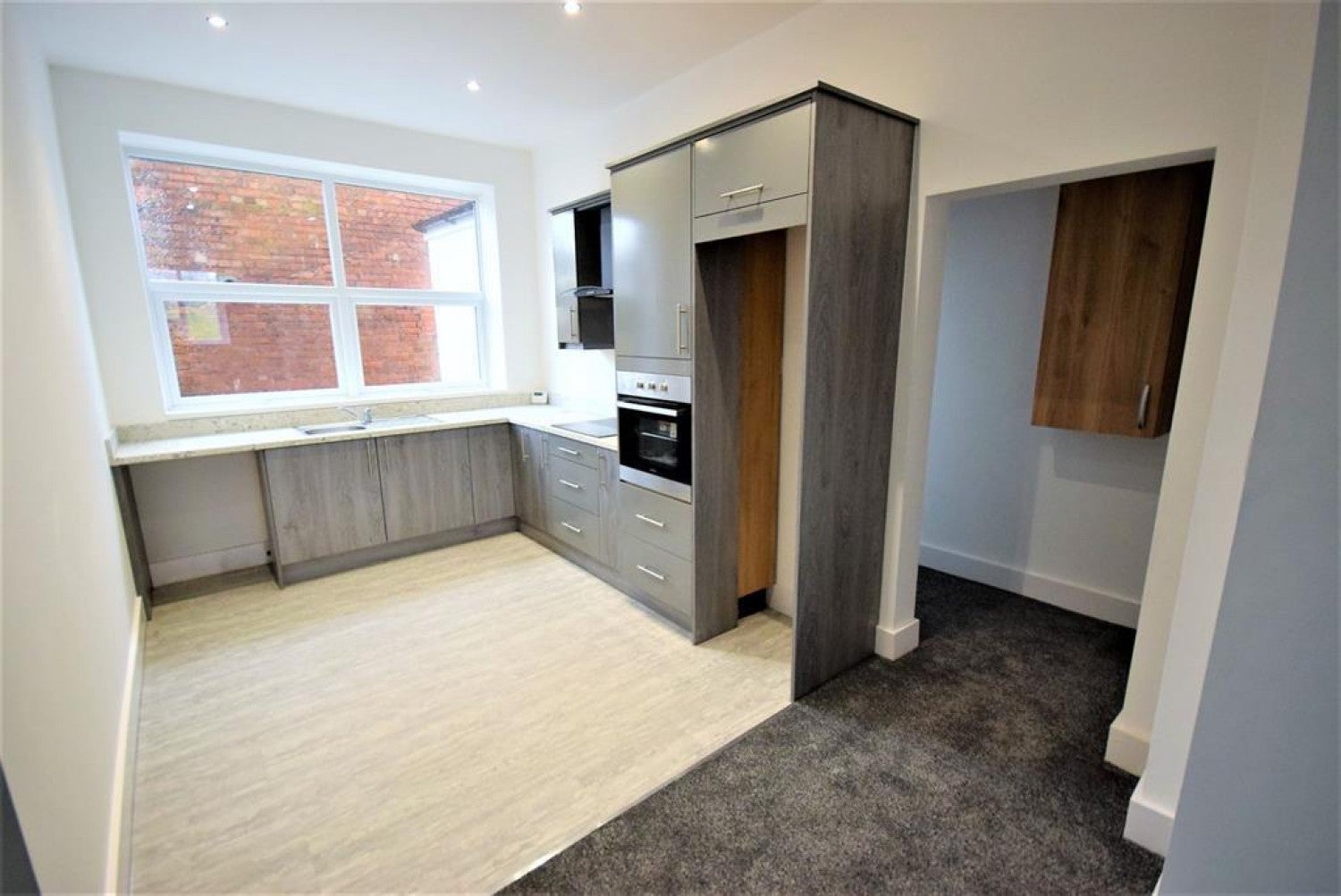 Flat Low Row in Easington
