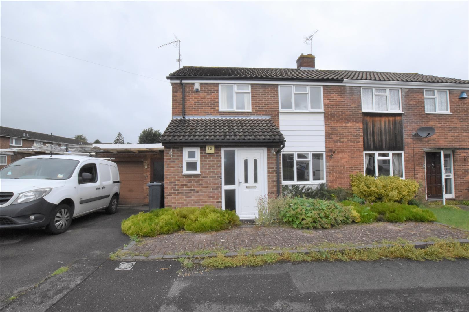 House Newbery Close in Reading