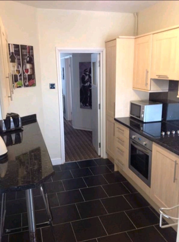 Room Charborough Road in Bristol