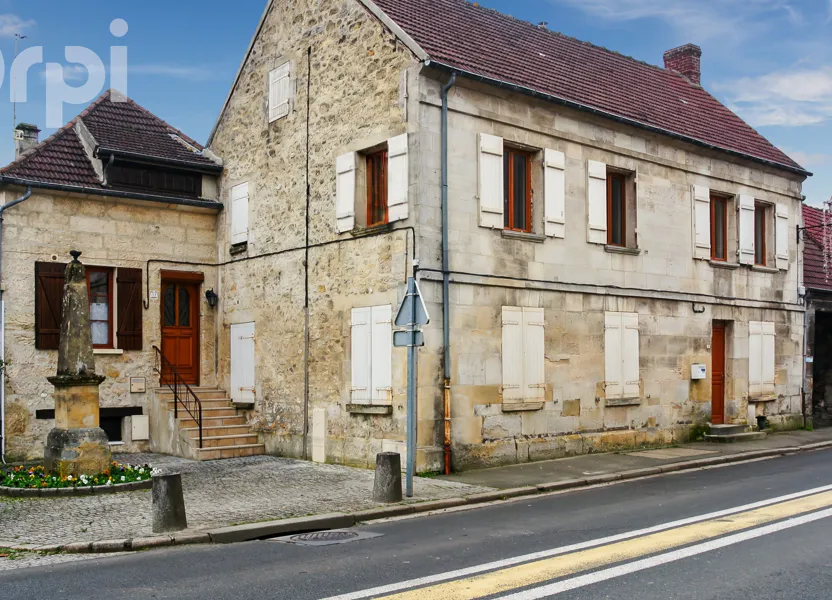 Flat Route de la Valroy in Senlis