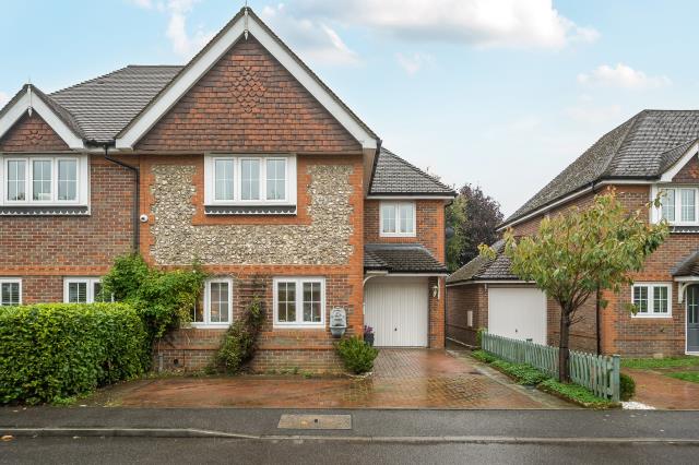 House Groves Way in Chesham