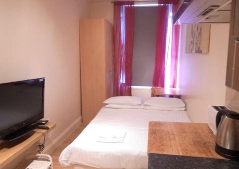 Flat Kensington Gardens Square in City of Westminster