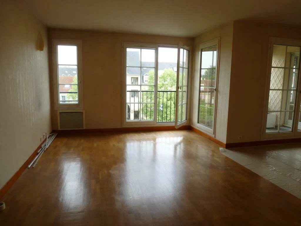 Room Chemin de halage in Cergy
