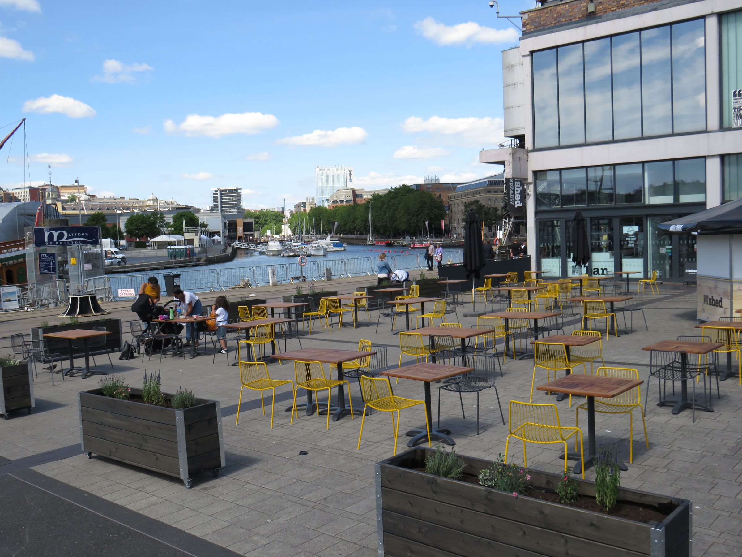 Flat Wapping Railway Wharf in Bristol