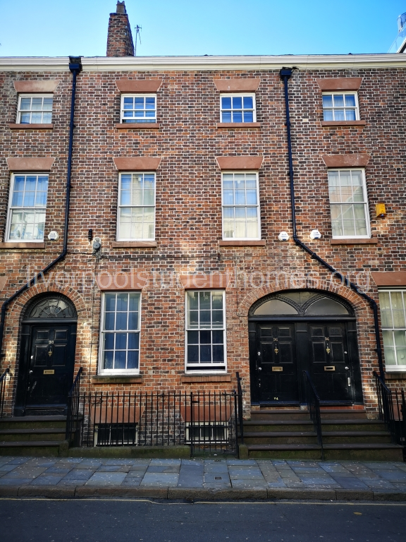 Room Shaw Street in Liverpool