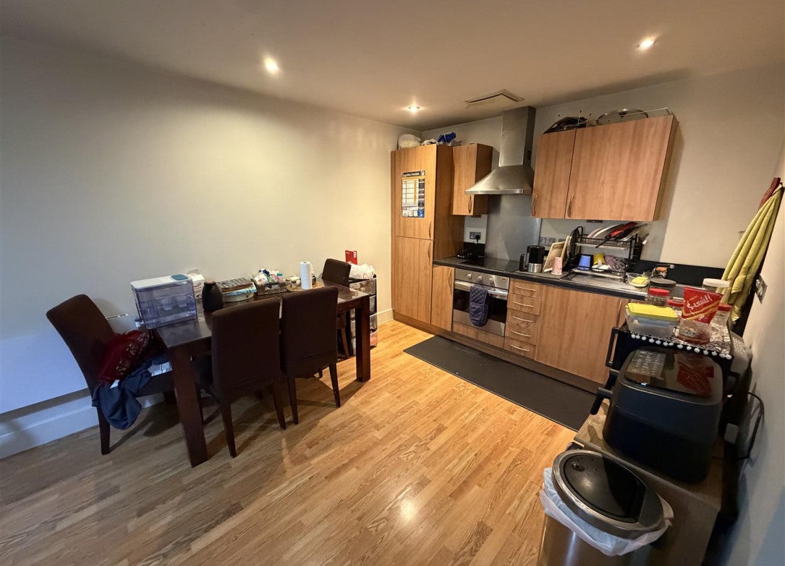 Flat Hurst Walk in Birmingham