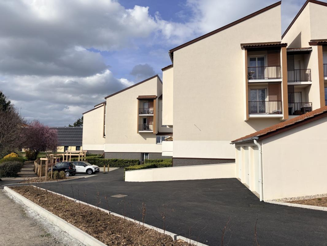 Appartement Allée du Centre 2000 à Saint-Laurent-de-Chamousset