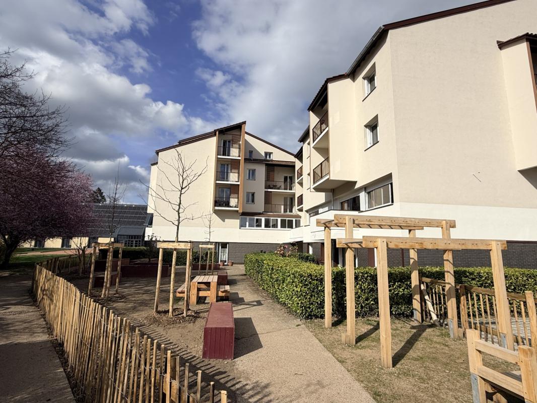 Appartement Allée du Centre 2000 à Saint-Laurent-de-Chamousset
