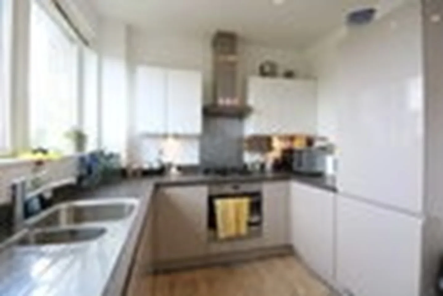 Flat Orchid Mews in Greater London