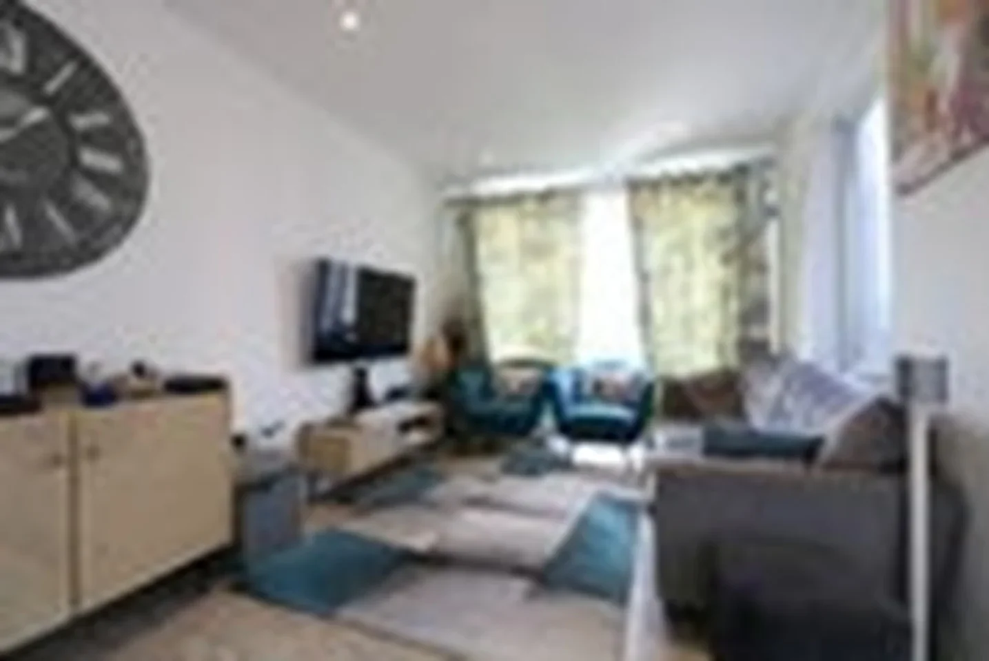 Flat Orchid Mews in Greater London