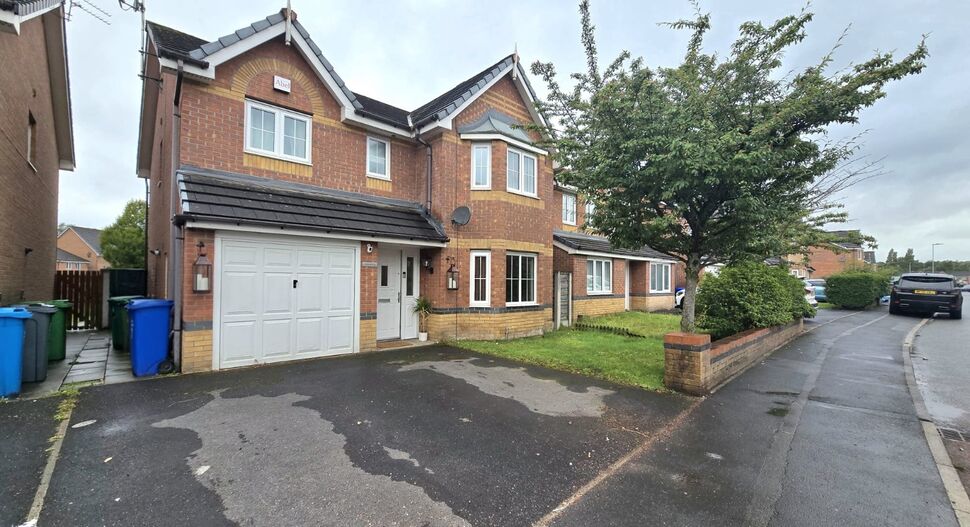House Ainsbrook Avenue in Manchester