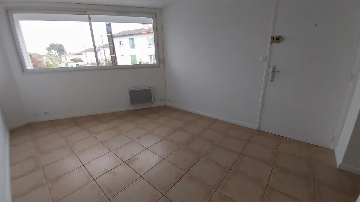 Flat Rue de la Croix-Blanche in Dax