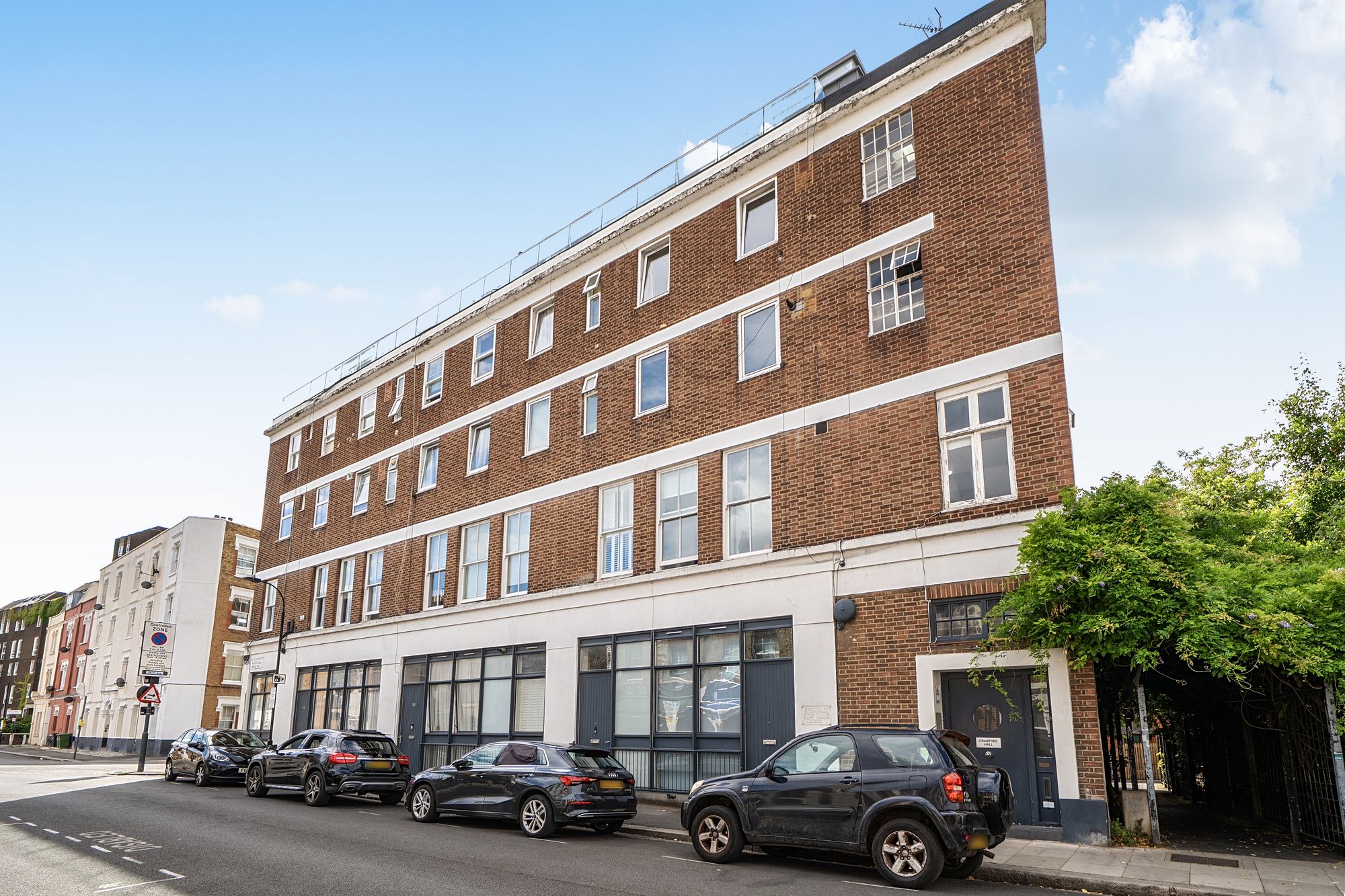 Flat Rainville Road in Greater London