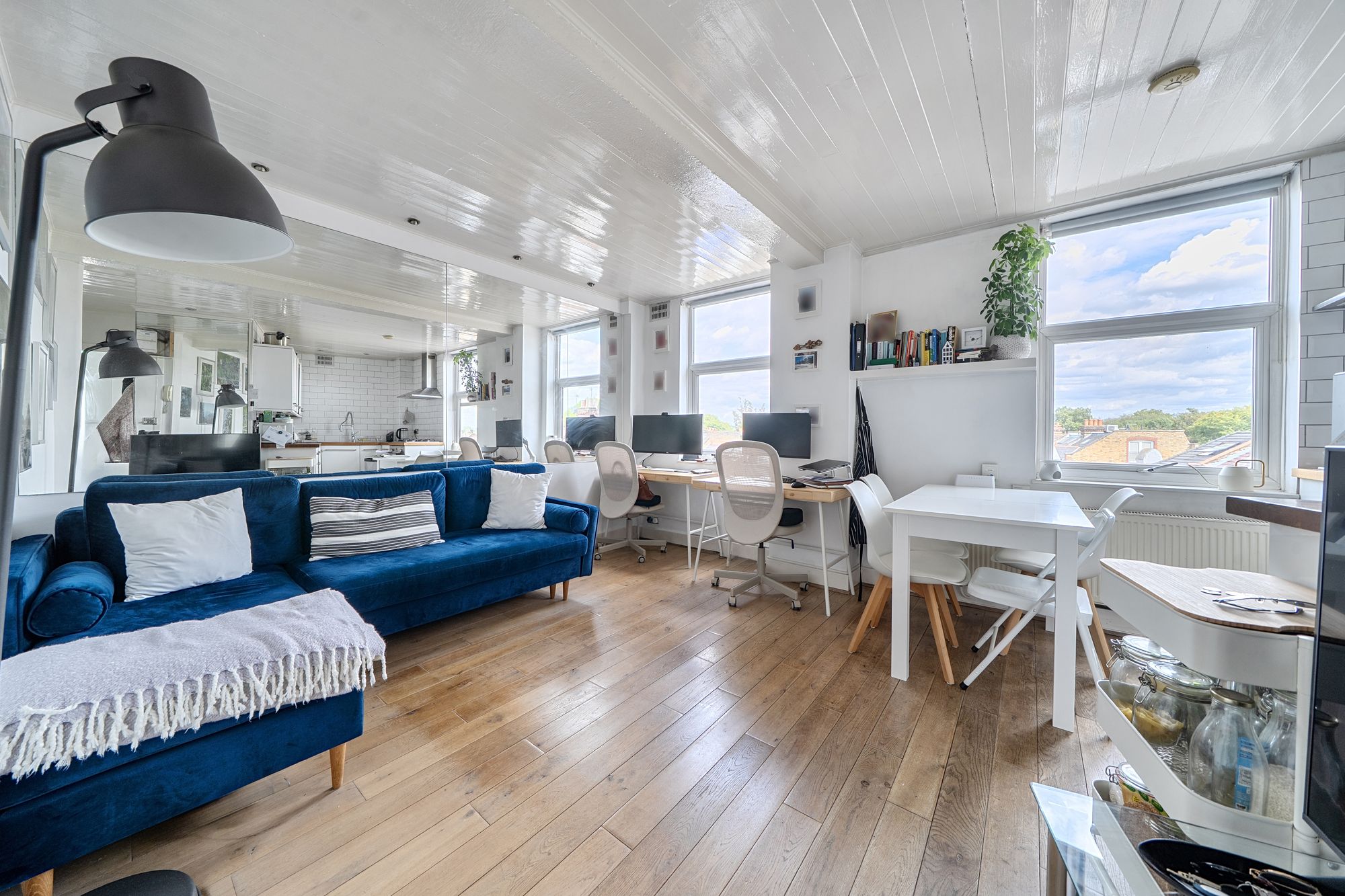 Flat Rainville Road in Greater London