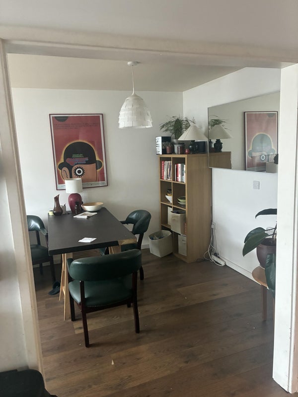 Room Mowlem Street in Greater London