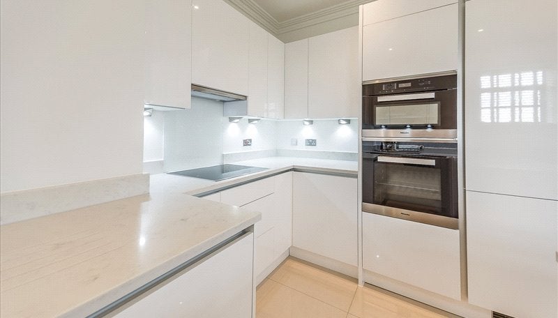 Flat Rainville Road in Greater London