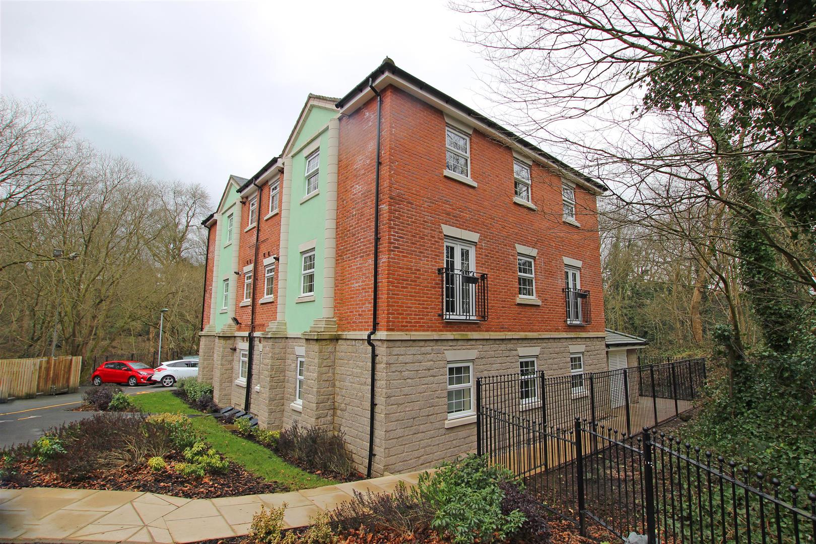Flat Temple Road in Bolton
