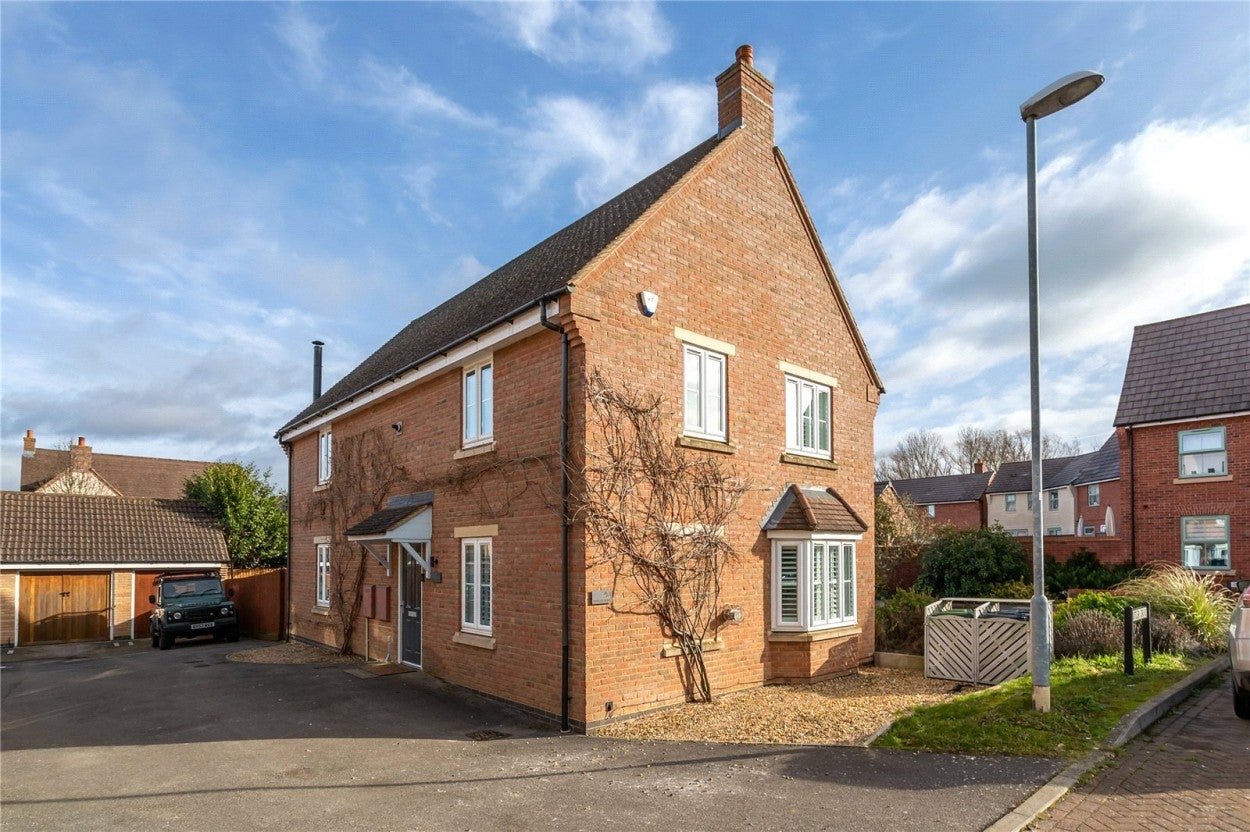 House Butler Drive in Lidlington