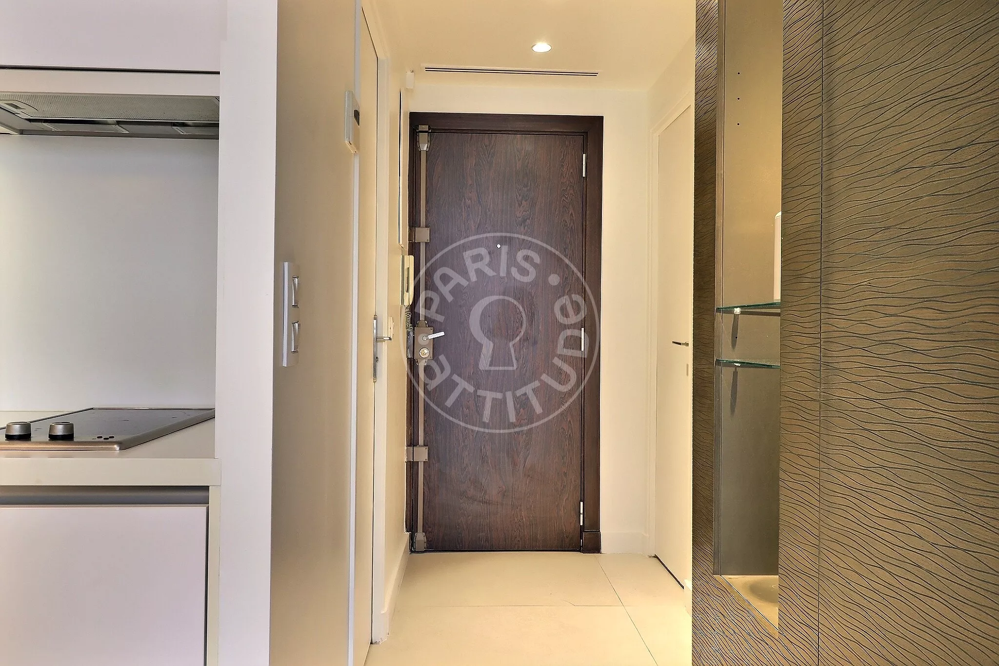Appartement Rue de Berri à Paris