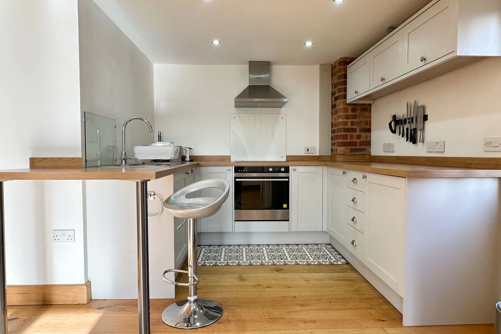 House Linley Close in Worcester