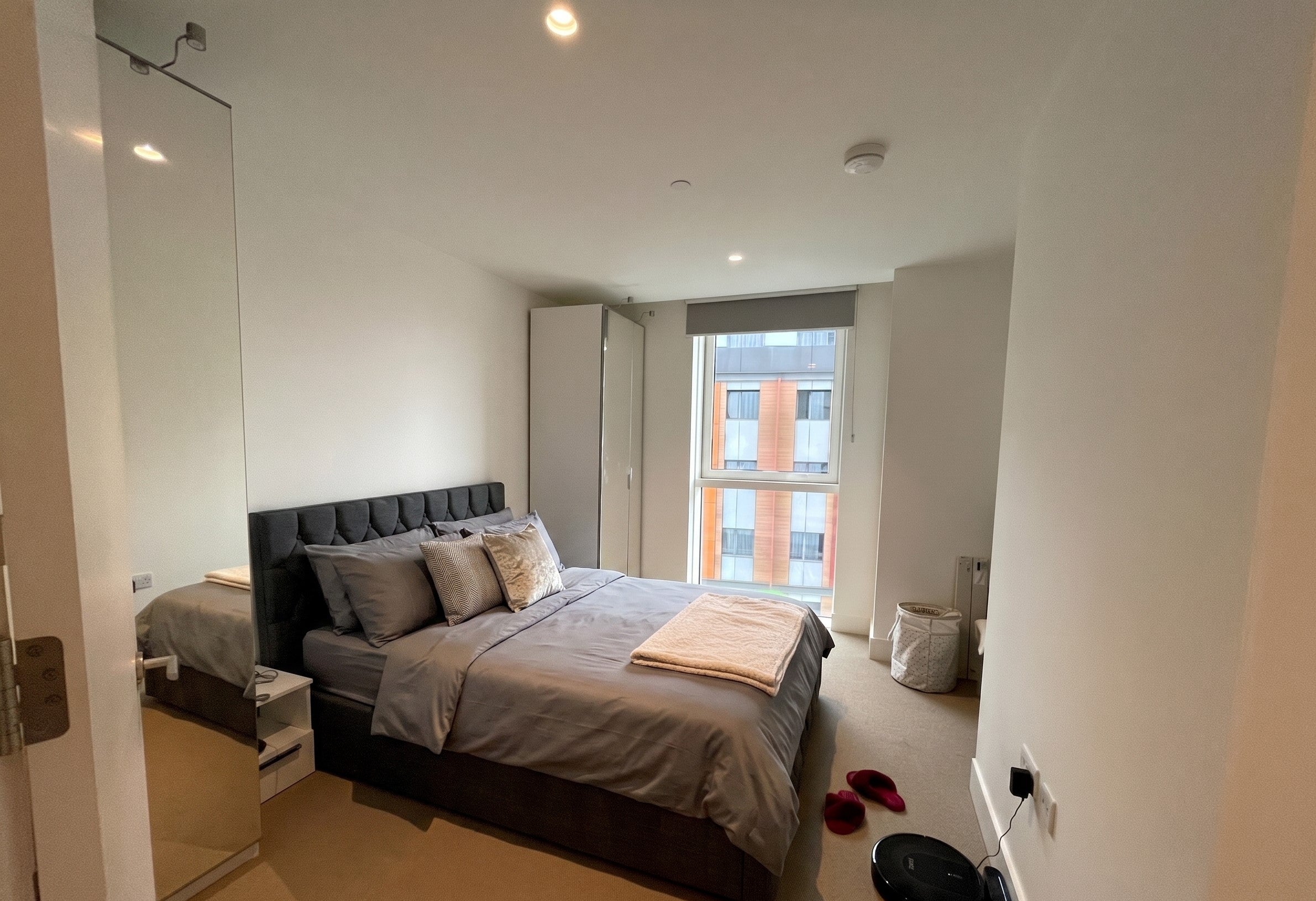 Flat Daneland Walk in Greater London