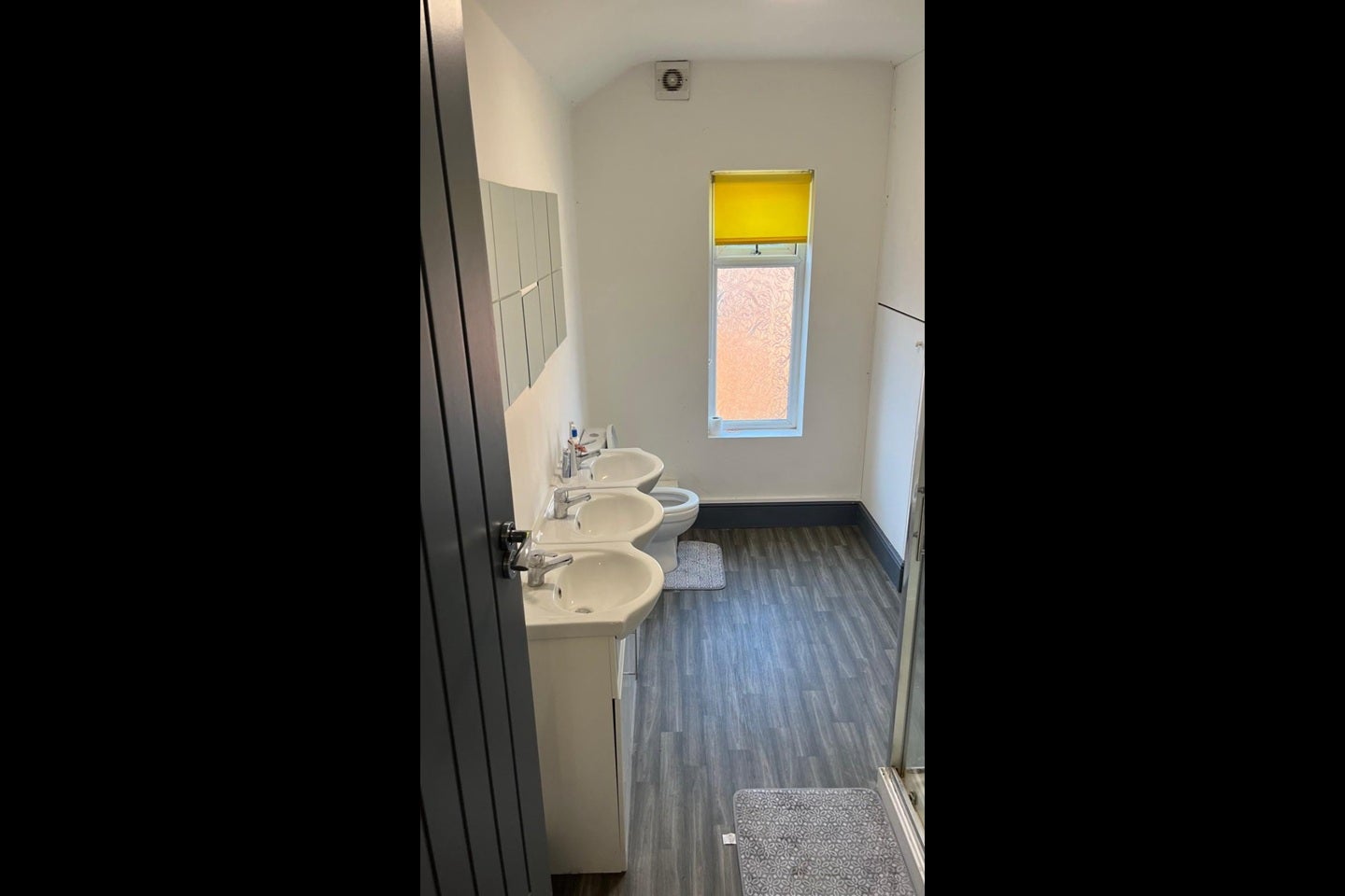 Room Queen Street in Wakefield
