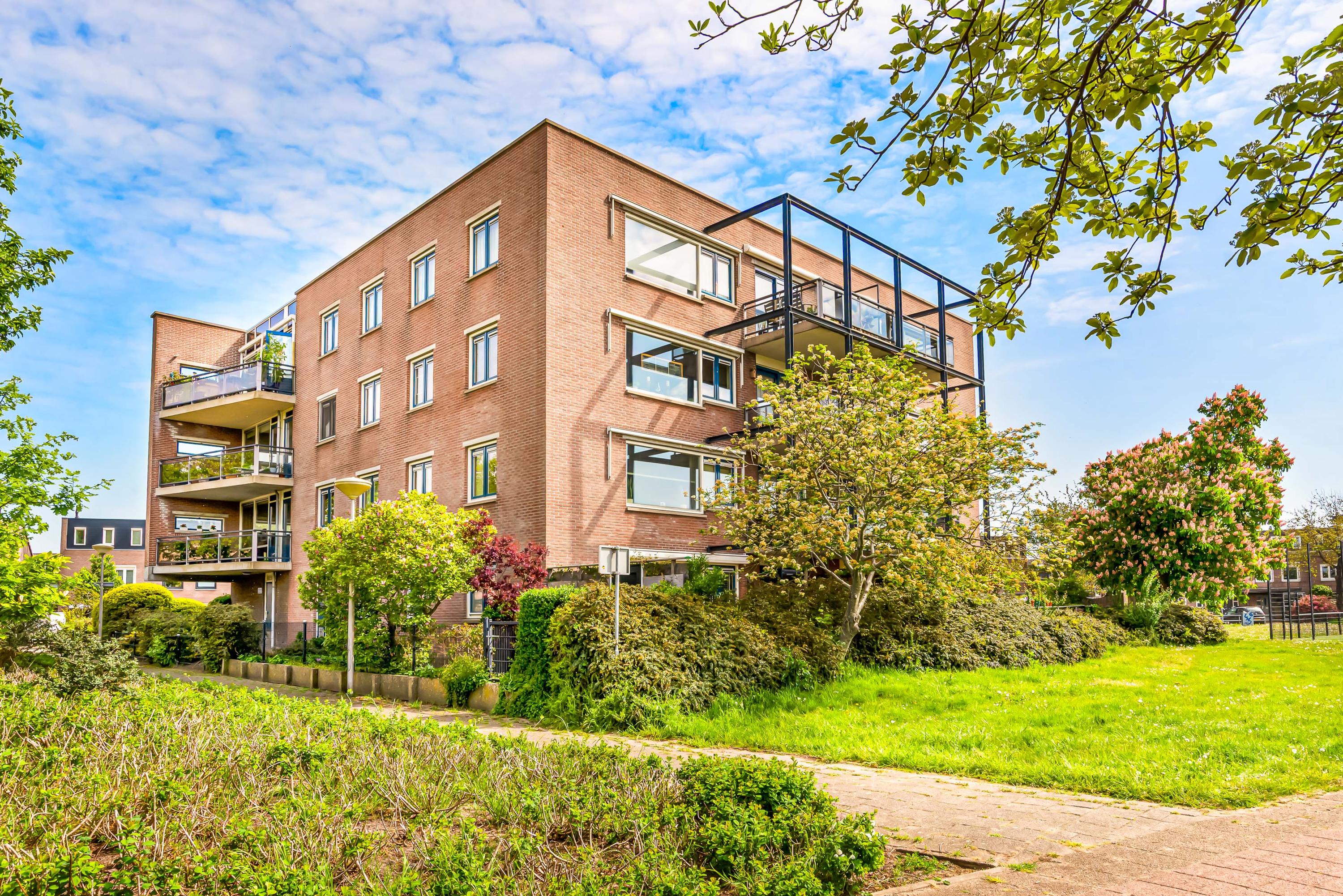 Appartement Wieringer Aak 16 in Velserbroek