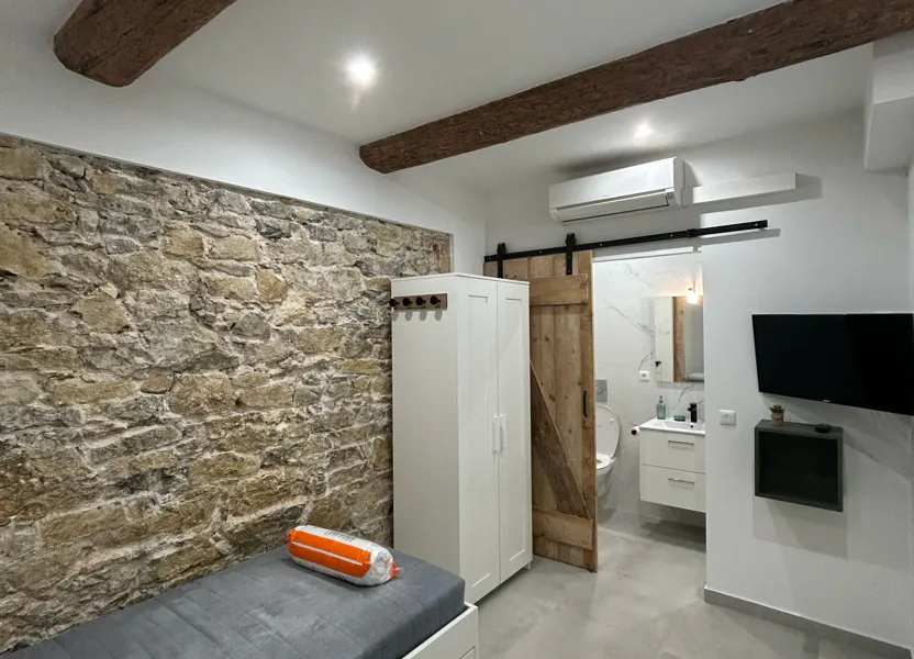 Chambre Avenue de Valbourdin à Toulon
