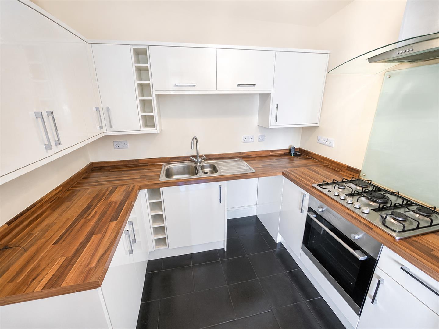 Flat Jamaica Place in Gosport
