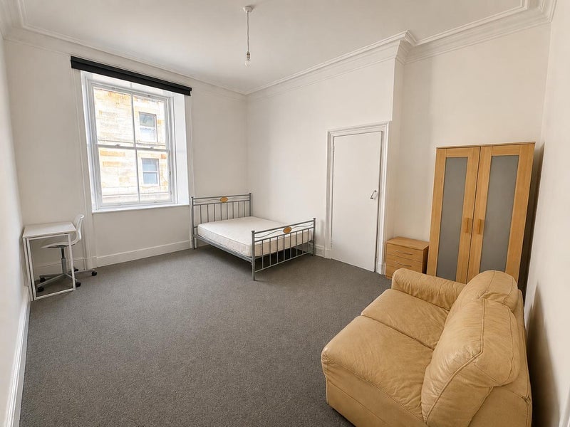 Flat Lorne Street in City of Edinburgh