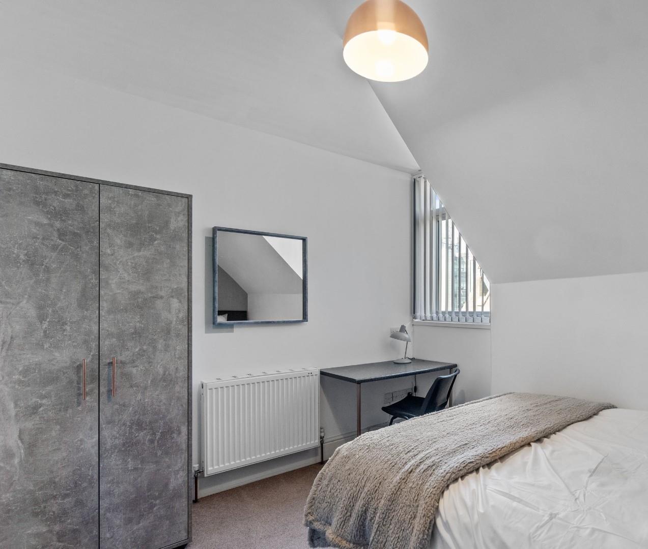 Room Queen Terrace in Calstock